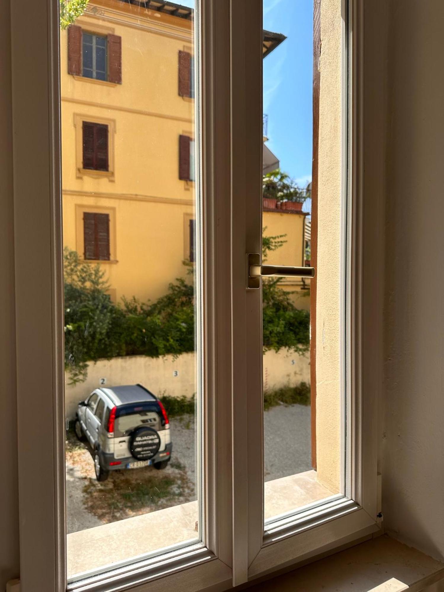 Centralissimo - Nuovo - Parcheggio Privato Perugia Kültér fotó