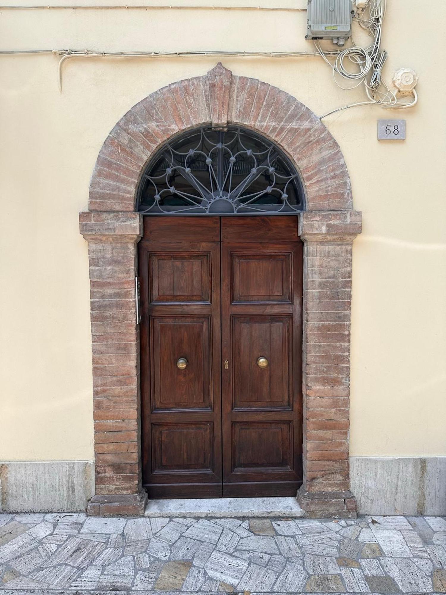 Centralissimo - Nuovo - Parcheggio Privato Perugia Kültér fotó